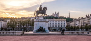 Consultant seo Lyon - referencement google - place bellecour Lyon